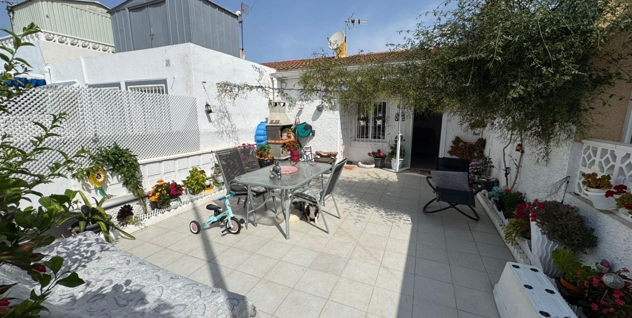Resale - Bungalow -
Torrevieja - Torretas  - La Siesta - El Limonar