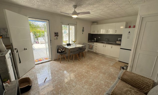 Resale - Bungalow -
Torrevieja - Torretas  - La Siesta - El Limonar