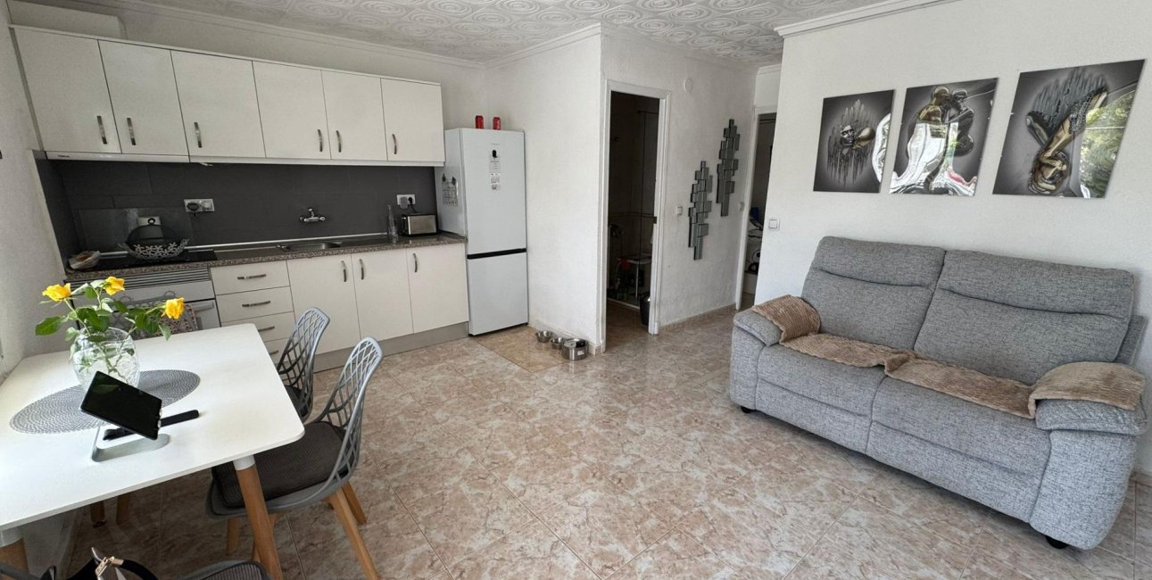 Resale - Bungalow -
Torrevieja - Torretas  - La Siesta - El Limonar