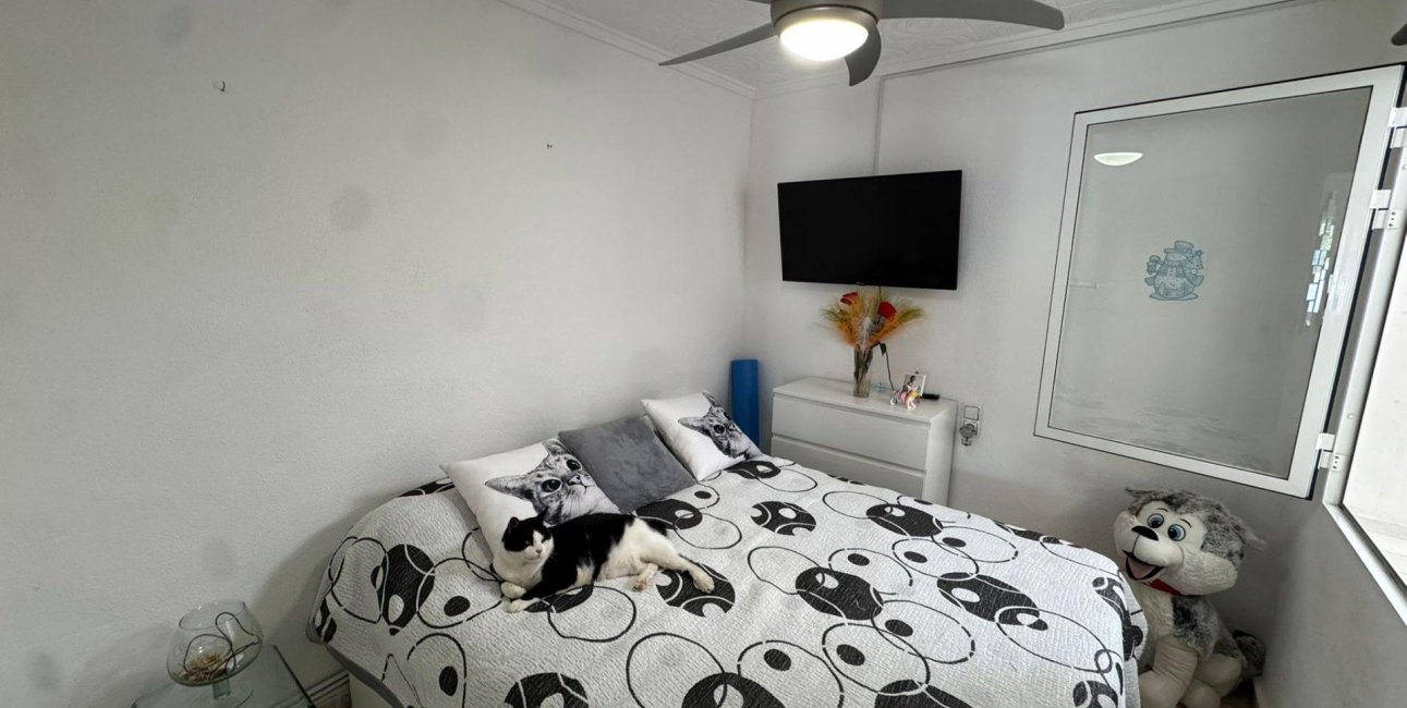 Resale - Bungalow -
Torrevieja - Torretas  - La Siesta - El Limonar