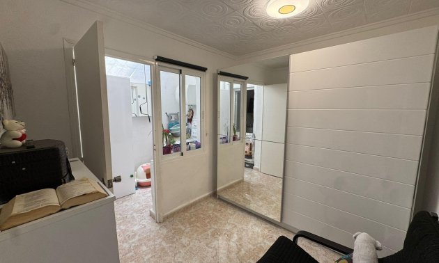 Resale - Bungalow -
Torrevieja - Torretas  - La Siesta - El Limonar