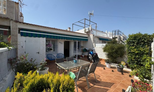 Rynek wtórny - Bungalowy -
Torrevieja - Torretas - La Siesta - El Limonar