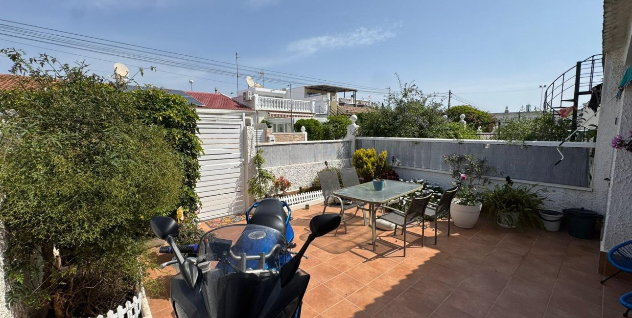 Rynek wtórny - Bungalowy -
Torrevieja - Torretas - La Siesta - El Limonar