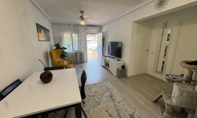 Rynek wtórny - Bungalowy -
Torrevieja - Torretas - La Siesta - El Limonar