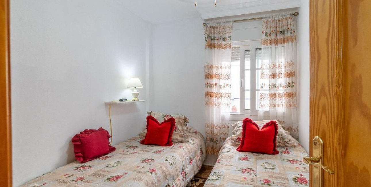 Rynek wtórny - Dom Szeregowy -
Orihuela Costa - PAU 8