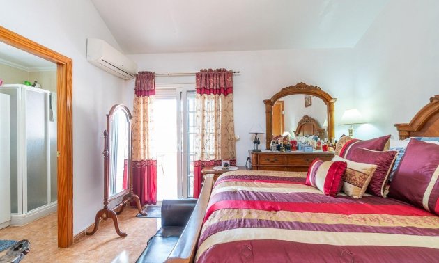 Rynek wtórny - Dom Szeregowy -
Orihuela Costa - PAU 8