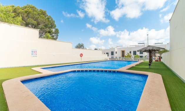 Rynek wtórny - Dom Szeregowy -
Orihuela Costa - PAU 8