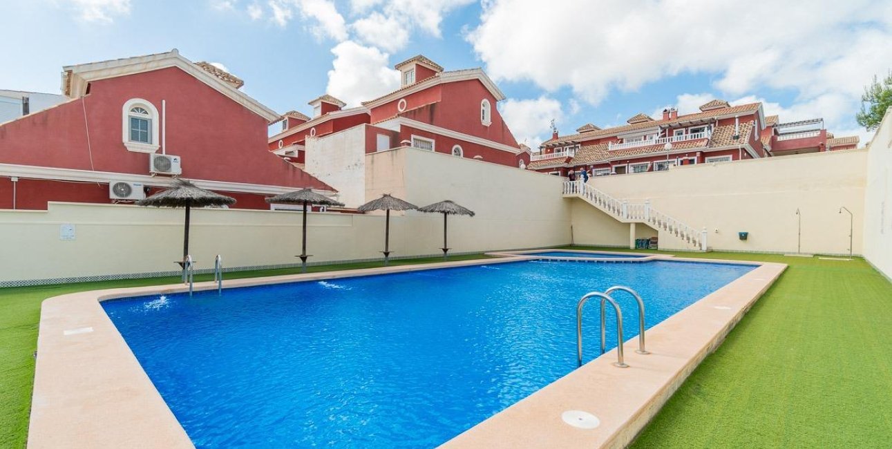 Rynek wtórny - Dom Szeregowy -
Orihuela Costa - PAU 8