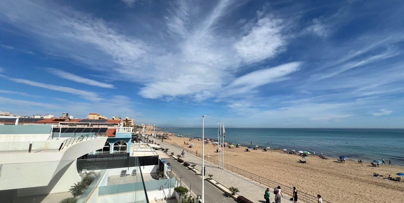 Rynek wtórny - Villa de Lujo -
Torrevieja - La Mata