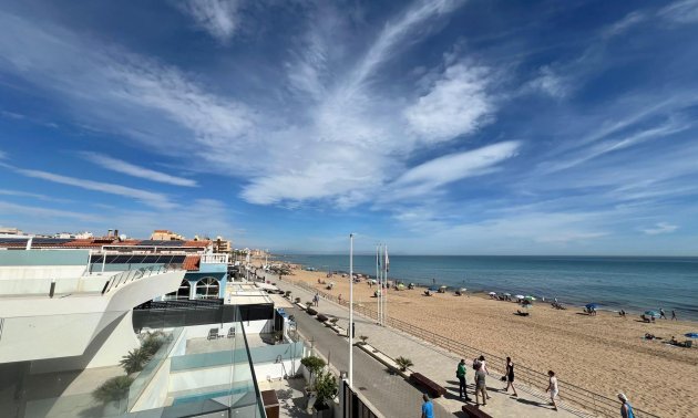 Rynek wtórny - Villa de Lujo -
Torrevieja - La Mata