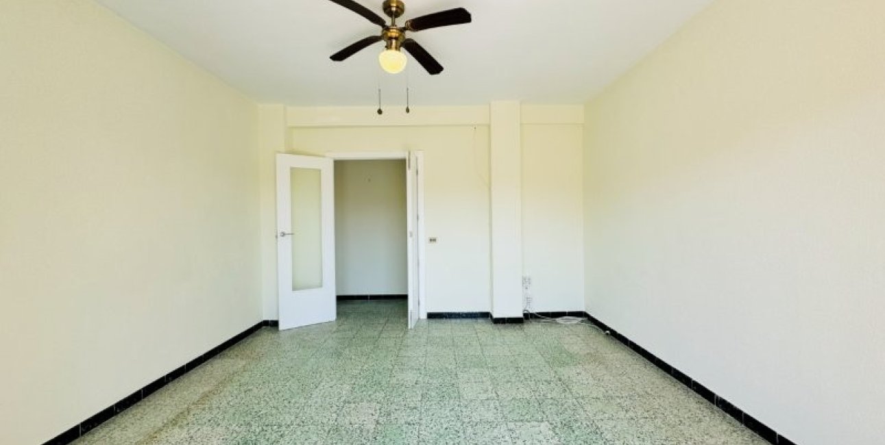 Resale - Apartment / flat -
Torrevieja - La Mata