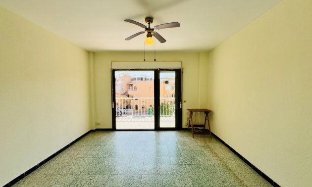 Resale - Apartment / flat -
Torrevieja - La Mata