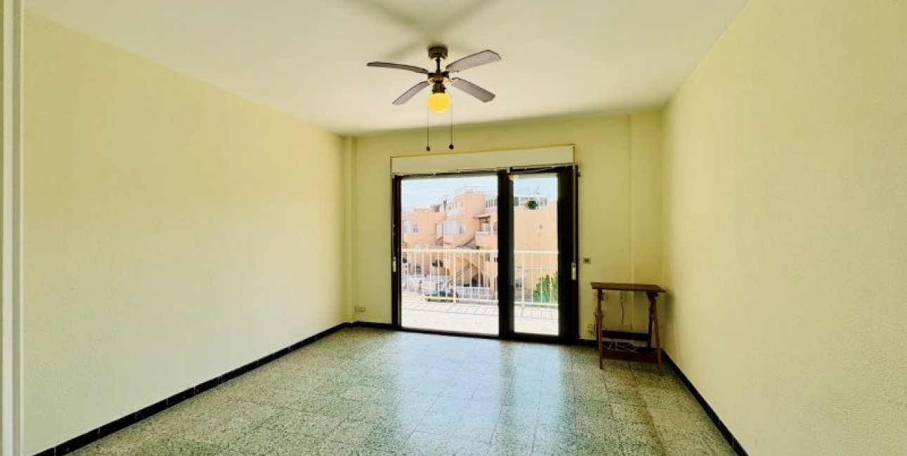 Resale - Apartment / flat -
Torrevieja - La Mata
