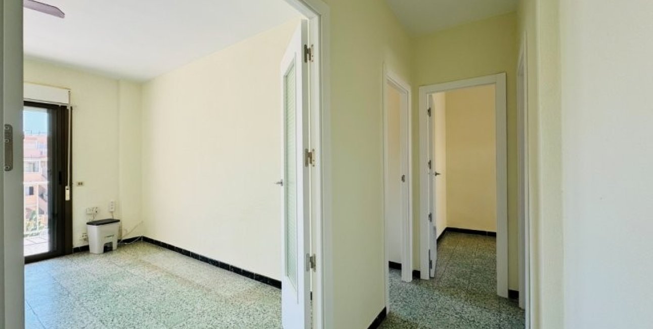 Resale - Apartment / flat -
Torrevieja - La Mata