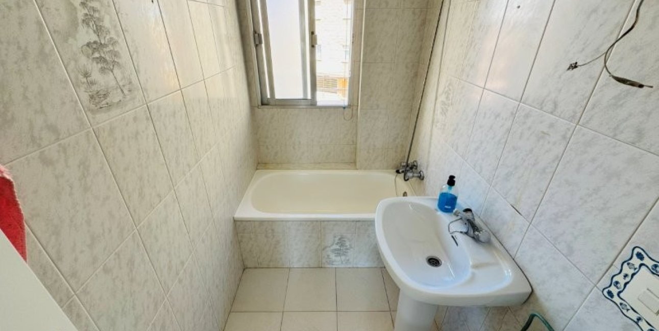Resale - Apartment / flat -
Torrevieja - La Mata