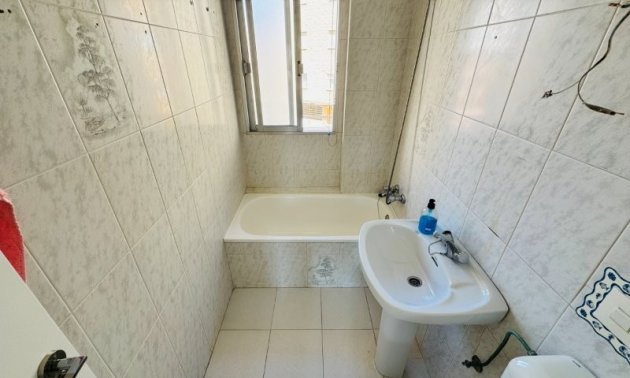 Resale - Apartment / flat -
Torrevieja - La Mata