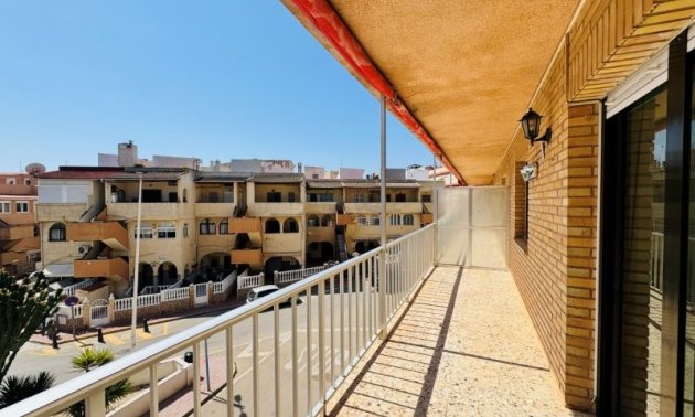 Resale - Apartment / flat -
Torrevieja - La Mata