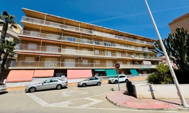 Resale - Apartment / flat -
Torrevieja - La Mata