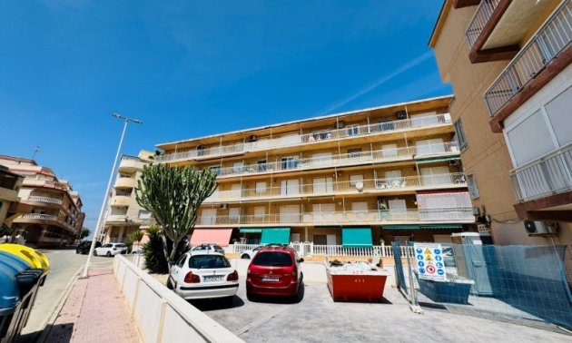 Resale - Apartment / flat -
Torrevieja - La Mata