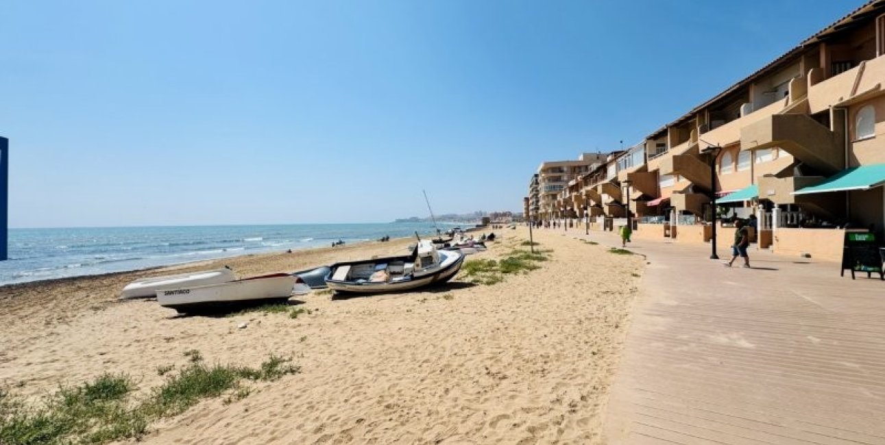 Resale - Apartment / flat -
Torrevieja - La Mata