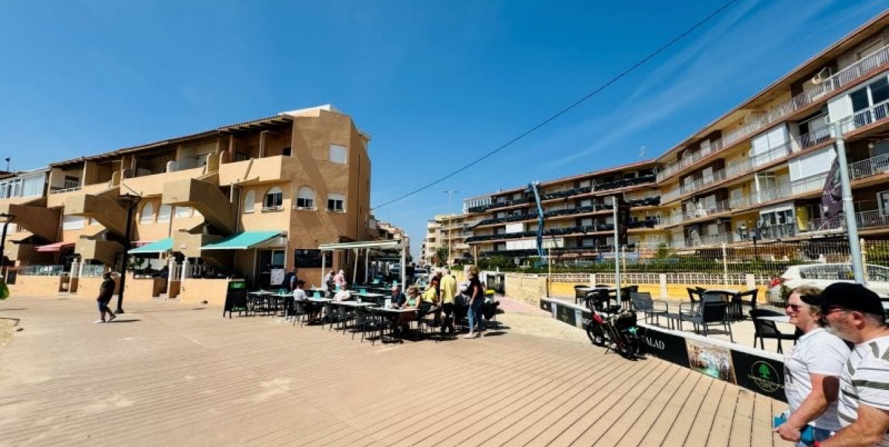 Resale - Apartment / flat -
Torrevieja - La Mata
