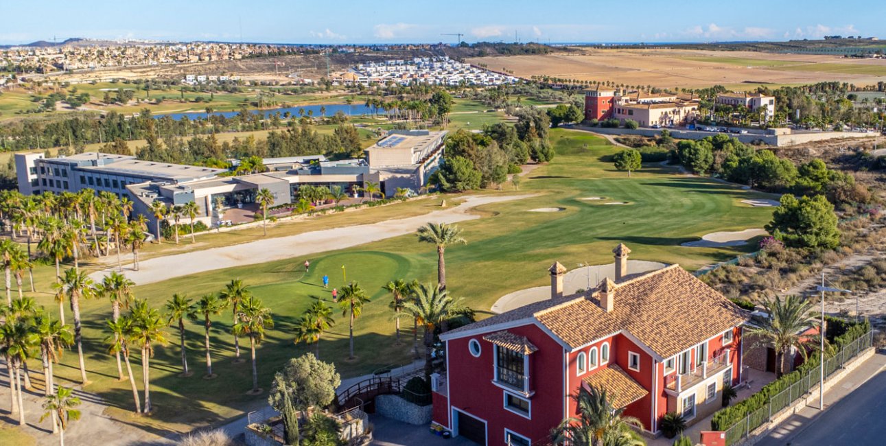 Resale - Villa -
Algorfa - La Finca Golf Resort