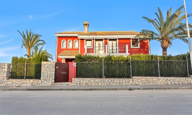 Resale - Villa -
Algorfa - La Finca Golf Resort
