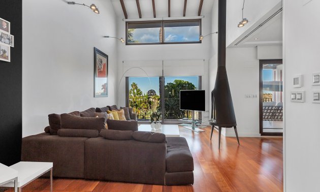 Resale - Villa -
Algorfa - La Finca Golf Resort