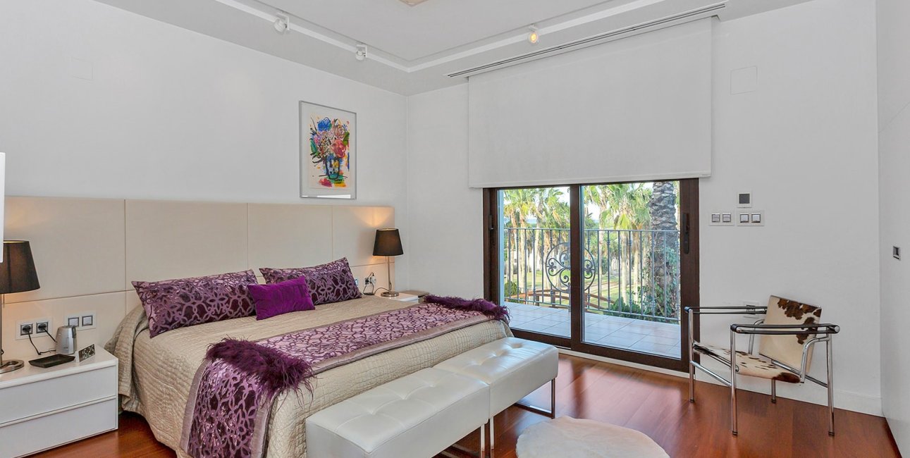 Resale - Villa -
Algorfa - La Finca Golf Resort