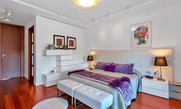Resale - Villa -
Algorfa - La Finca Golf Resort