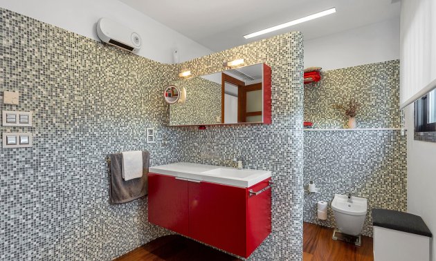 Resale - Villa -
Algorfa - La Finca Golf Resort