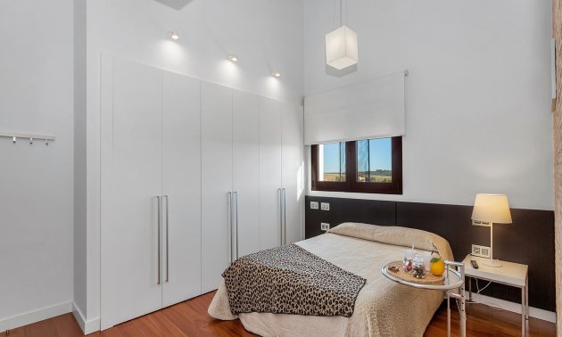 Resale - Villa -
Algorfa - La Finca Golf Resort