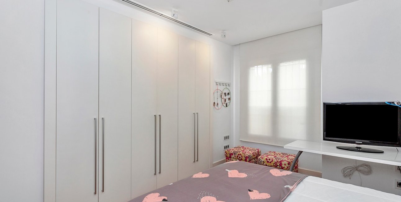 Resale - Villa -
Algorfa - La Finca Golf Resort