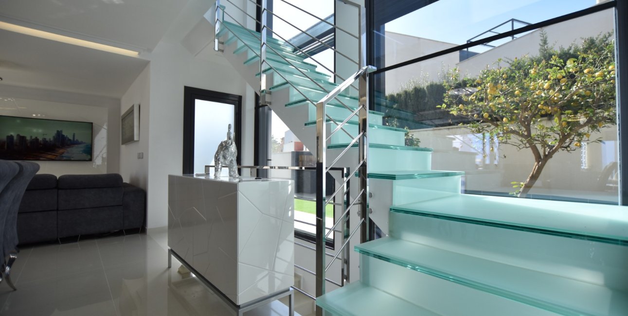 Resale - Villa -
San Miguel de Salinas - La Cañada - Los Alcores