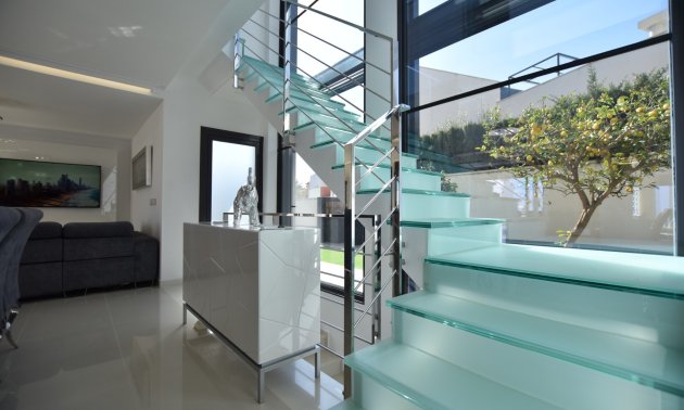Resale - Villa -
San Miguel de Salinas - La Cañada - Los Alcores