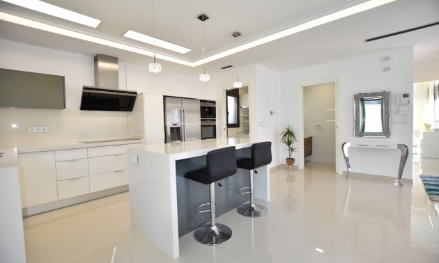 Resale - Villa -
San Miguel de Salinas - La Cañada - Los Alcores
