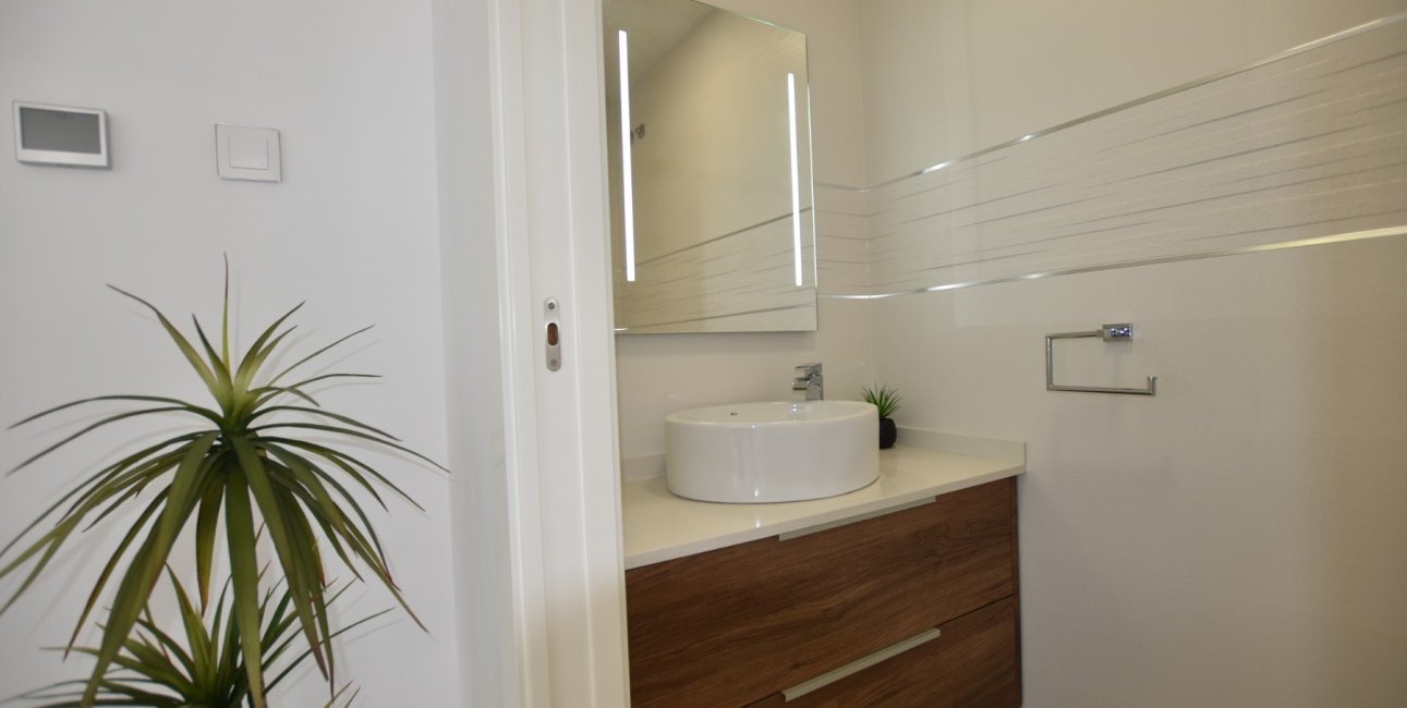 Resale - Villa -
San Miguel de Salinas - La Cañada - Los Alcores