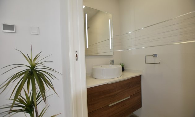 Resale - Villa -
San Miguel de Salinas - La Cañada - Los Alcores