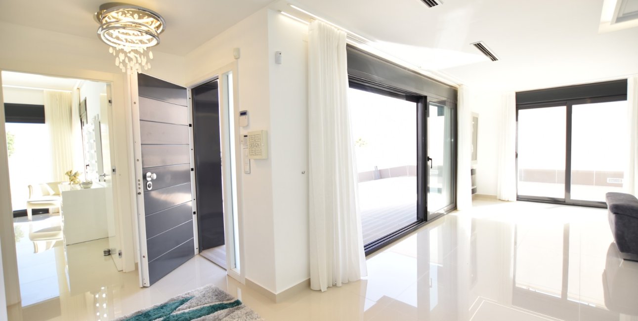 Resale - Villa -
San Miguel de Salinas - La Cañada - Los Alcores
