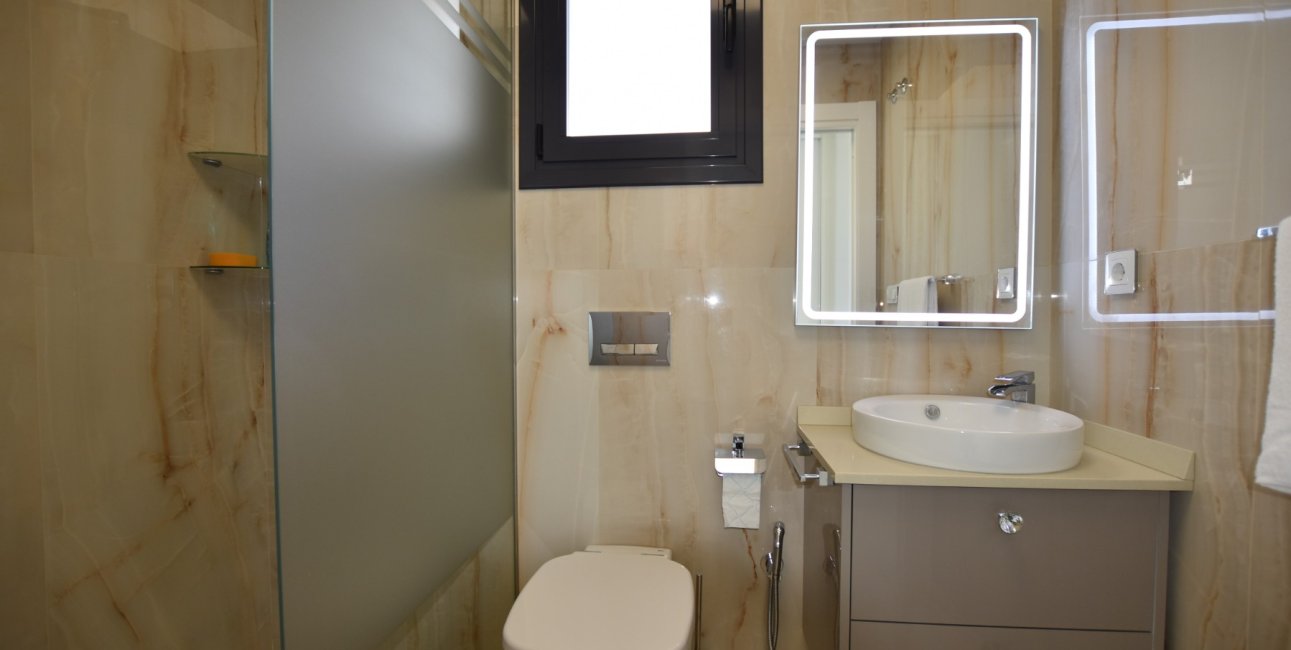 Resale - Villa -
San Miguel de Salinas - La Cañada - Los Alcores