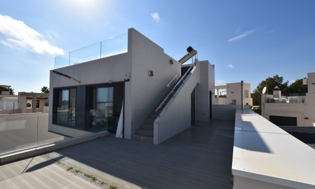 Resale - Villa -
San Miguel de Salinas - La Cañada - Los Alcores