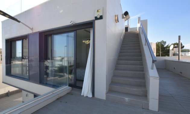 Resale - Villa -
San Miguel de Salinas - La Cañada - Los Alcores