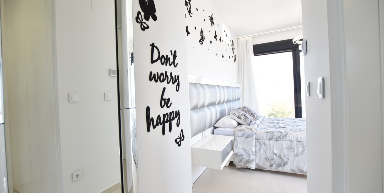 Resale - Villa -
San Miguel de Salinas - La Cañada - Los Alcores