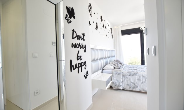 Resale - Villa -
San Miguel de Salinas - La Cañada - Los Alcores