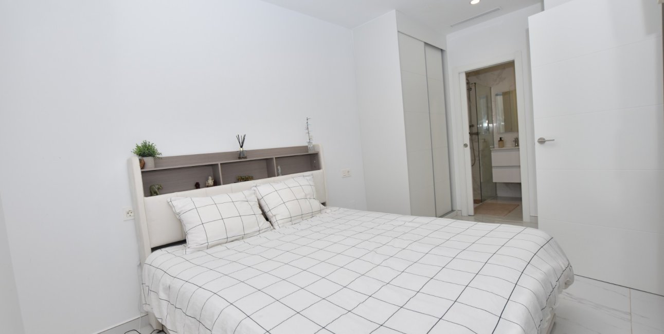 Resale - Villa -
Los Montesinos - La Herrada