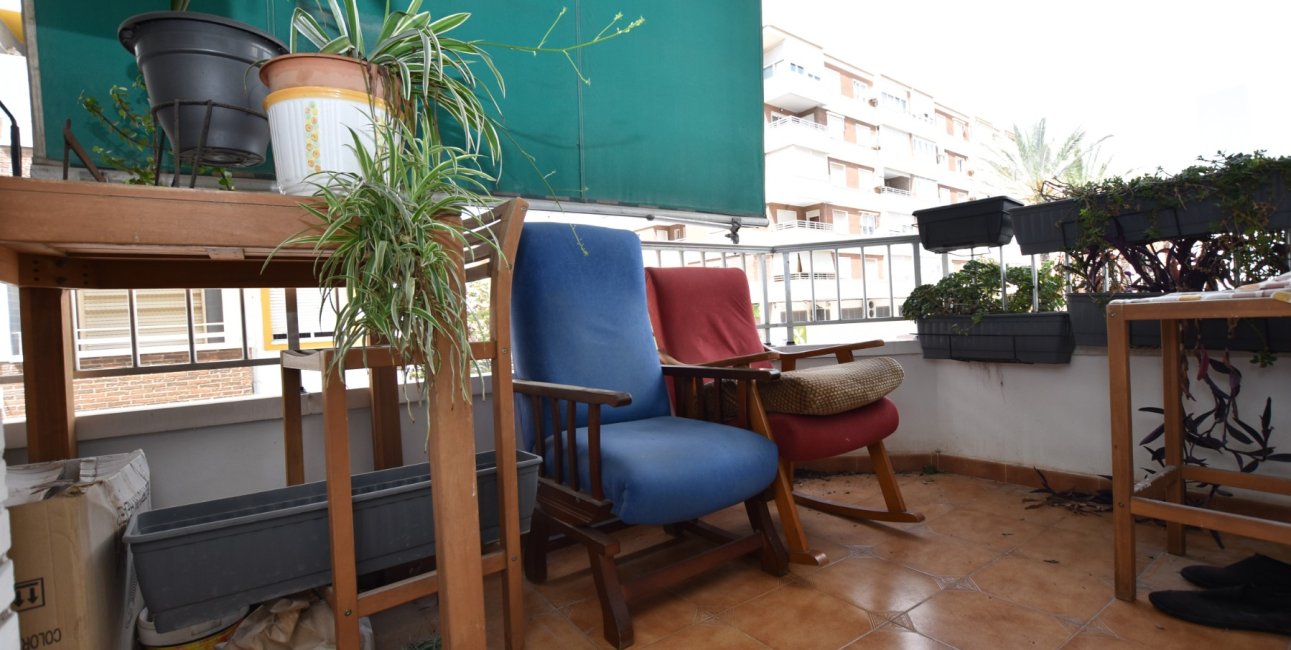 Resale - Apartment / flat -
Torrevieja - Torrevieja - Centre