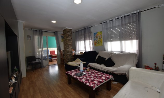 Resale - Apartment / flat -
Torrevieja - Torrevieja - Centre