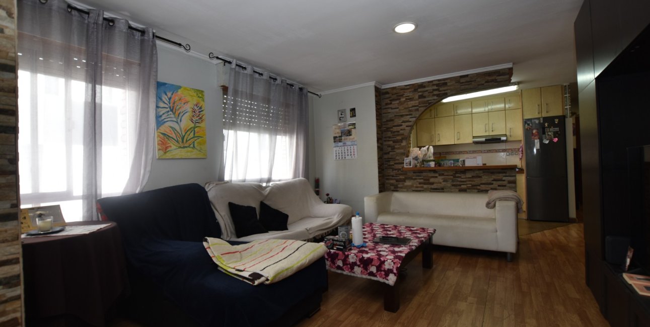 Resale - Apartment / flat -
Torrevieja - Torrevieja - Centre