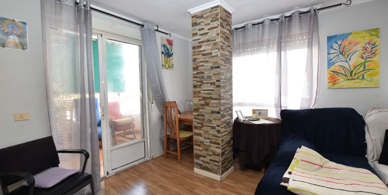 Resale - Apartment / flat -
Torrevieja - Torrevieja - Centre