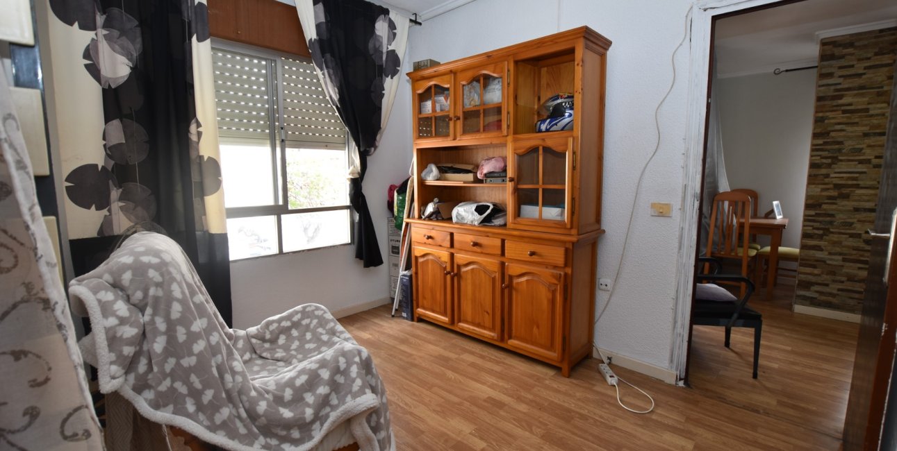 Resale - Apartment / flat -
Torrevieja - Torrevieja - Centre